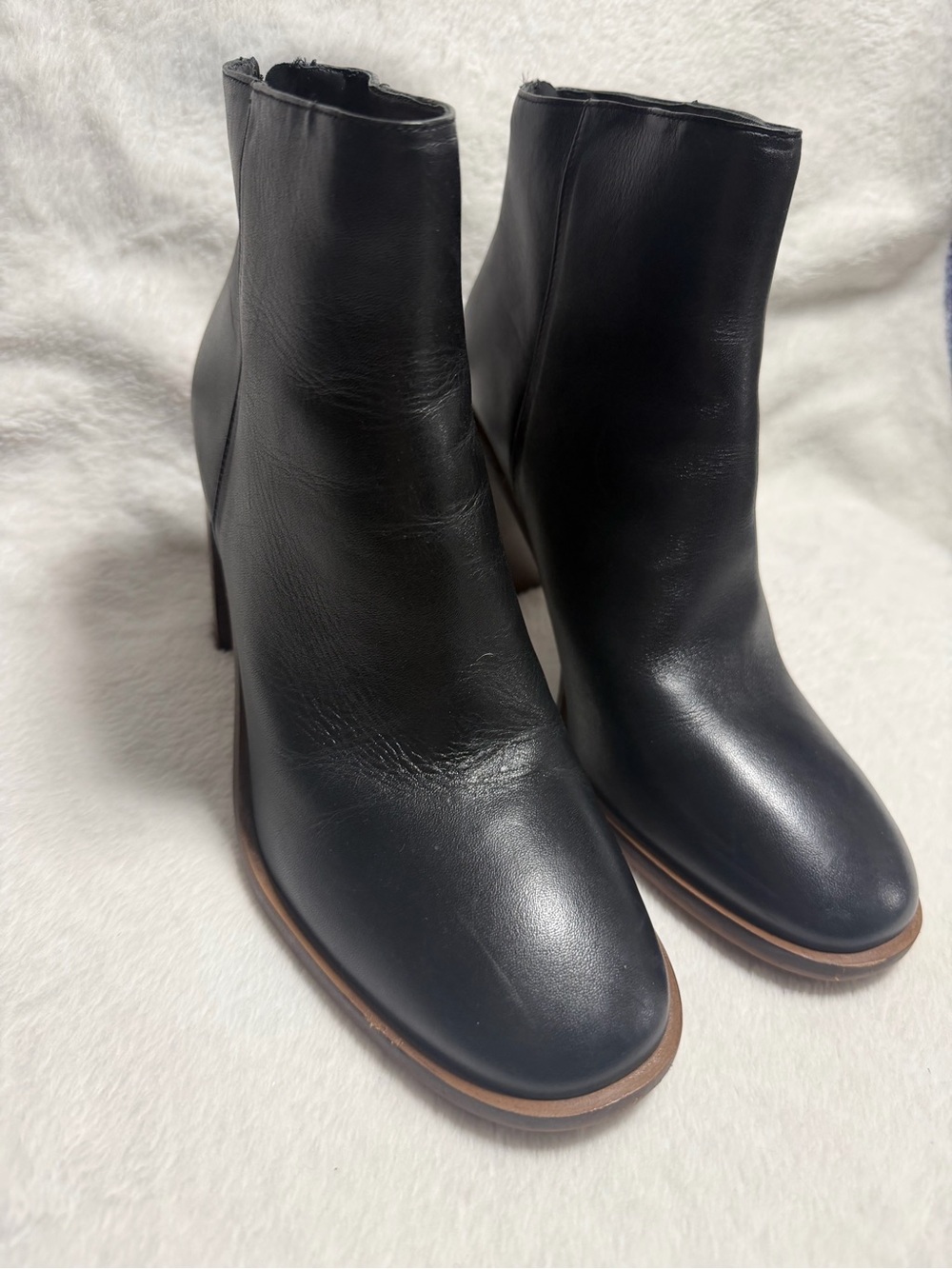Antonio Melani Black Genuine Leather Back-Zip Block Heel Booties - Size 9.5M